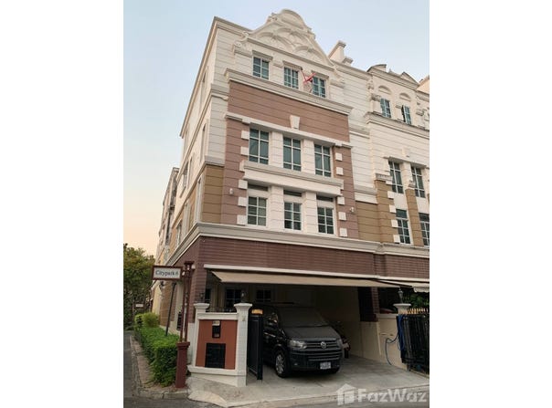475 Soi Wachiratham Sathit 31, Sukhumvit Rd, Bang Chak, Phra Khanong, Bangkok 10260, THA, Bang Chak, Bangkok