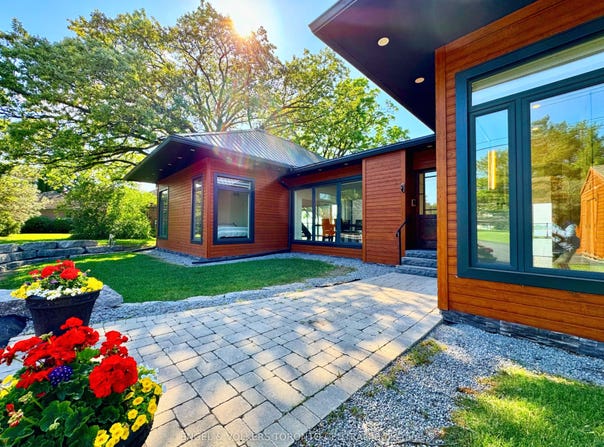 131 Peats Point Road, Prince Edward County, ON K0K 1K0