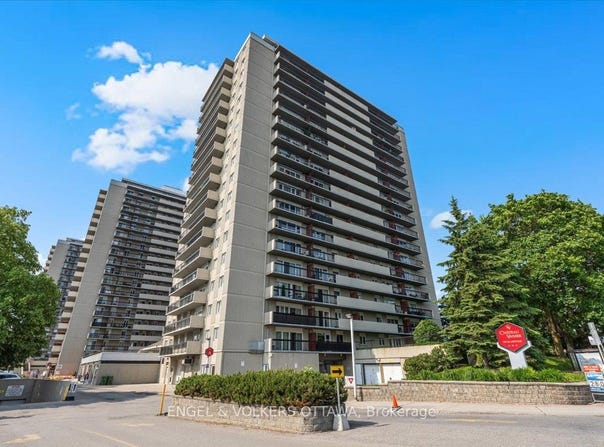 158A McArthur Avenue E 908, Vanier and Kingsview Park, ON K1L 7E7
