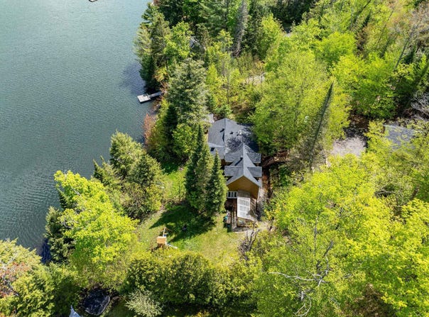 310 Ch. du Lac-des-Chats, Saint-Sauveur, QC J0R 1R1
