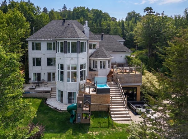 851 Ch. Morgan, Saint-Adolphe-d'Howard, QC J0T 2B0