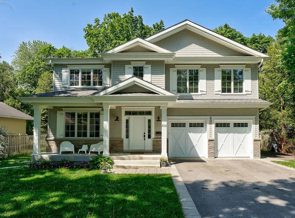 106 Av. St-Andrew, Beaconsfield, QC H9W 4Y6