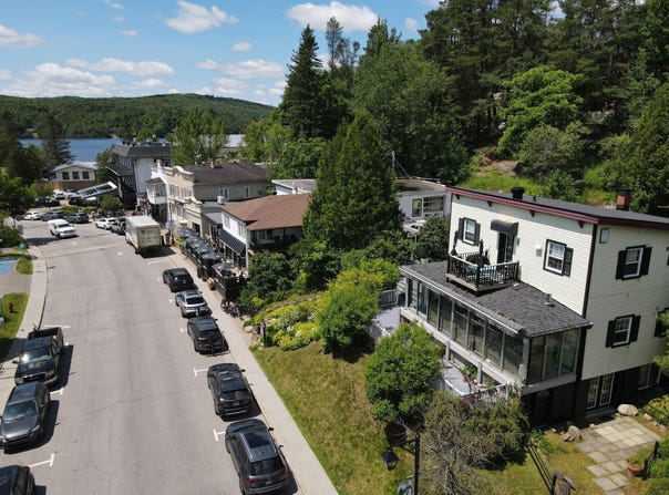 1926Z Ch. du Village, Mont-Tremblant, QC J8E 1K4