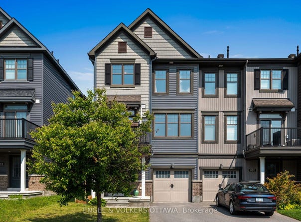 618 Lauraleaf Crescent, Barrhaven, ON K2J 6G9