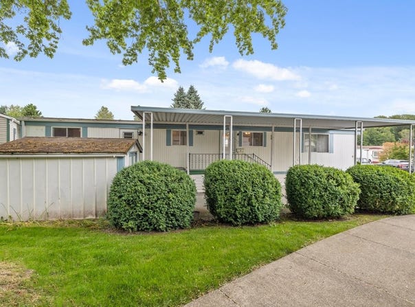 1840 160 Street 176, Surrey, BC V4A 4X4