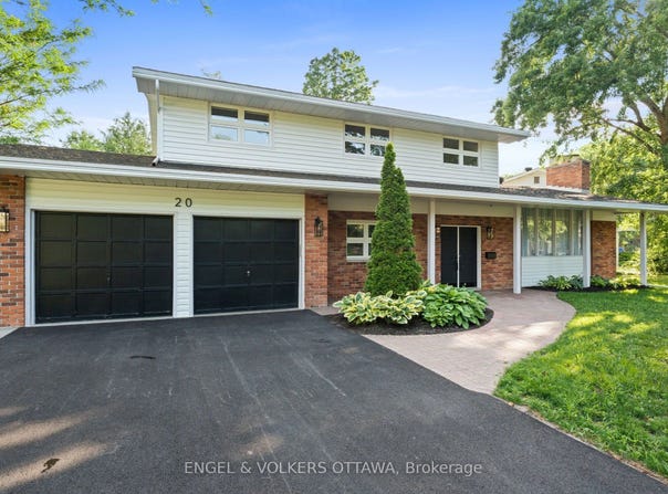 20 Mohawk Crescent, Qualicum - Bruce Farm - Greenbelt and Area, ON K2H 7G6