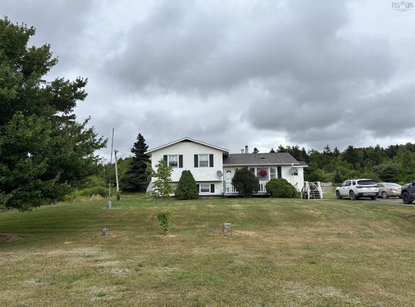 121 Pipers Lane, Inverside, NS B0E 1N0