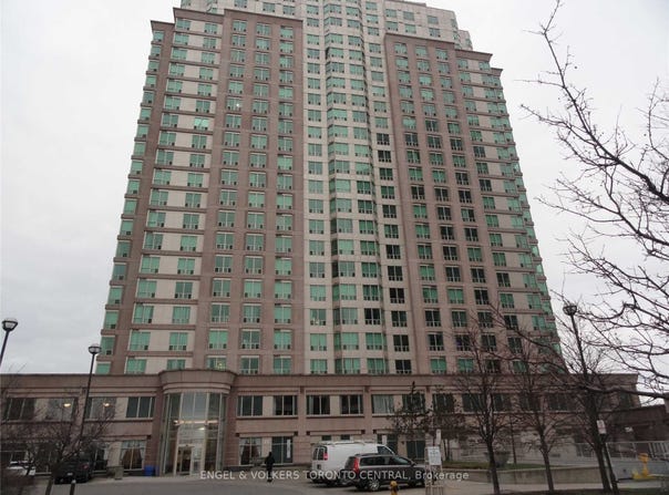 1 Lee Centre Drive 715, Toronto, ON M1H 3J2