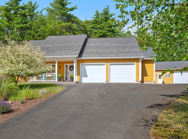 20 Camden Court, Bridgewater, NS B4V 8W5
