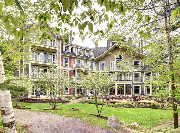 150 Ch. du Curé-Deslauriers 204, Mont-Tremblant, QC J8E 1E2