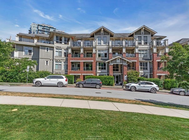285 Ross Drive 402, New Westminster, BC V3L 0B9