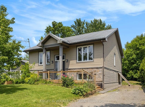 1095 Morin Road, Orleans - Cumberland and Area, ON K4C 1A5