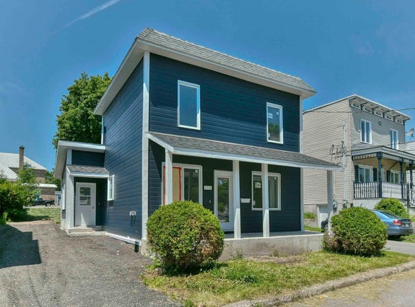 316 316A Rue St-Louis, Brownsburg-Chatham, QC J8G 2W9