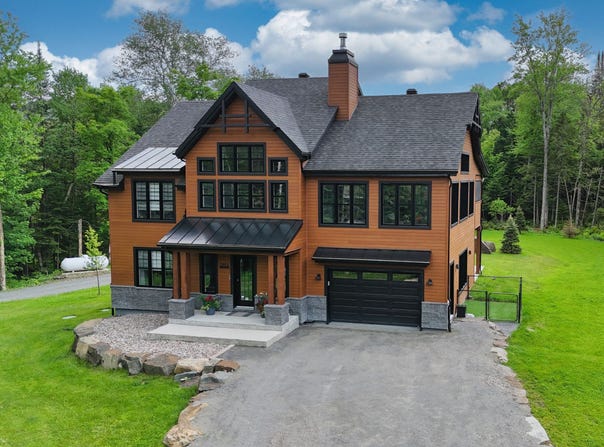 2453 Ch. du Lac-Supérieur, Lac-Supérieur, QC J0T 1P0