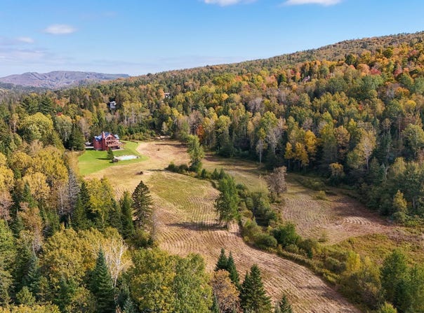 15 Ch. des Épervières, Saint-Sauveur, QC J0R 1R7
