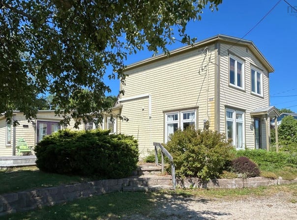 142 Gold River Road, Gold River, NS B0J 1K0