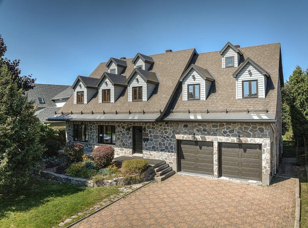 870 Rue Renoir, Brossard, QC J4X 2H4