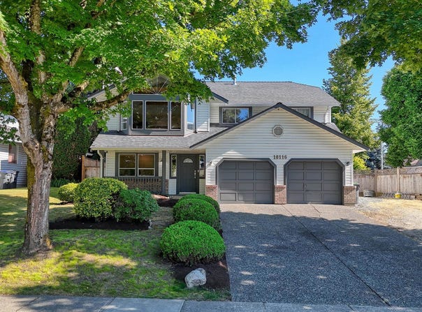 18116 Claytonhill Drive, Surrey, BC V3S 7N6
