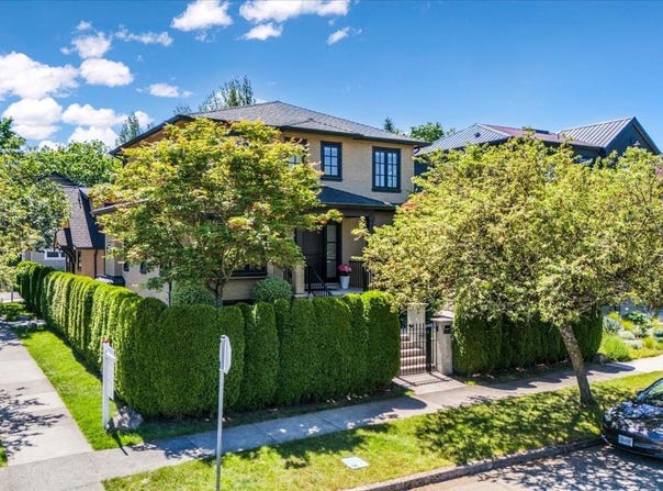 396 E 35th Avenue, Vancouver, BC V5W 1A8