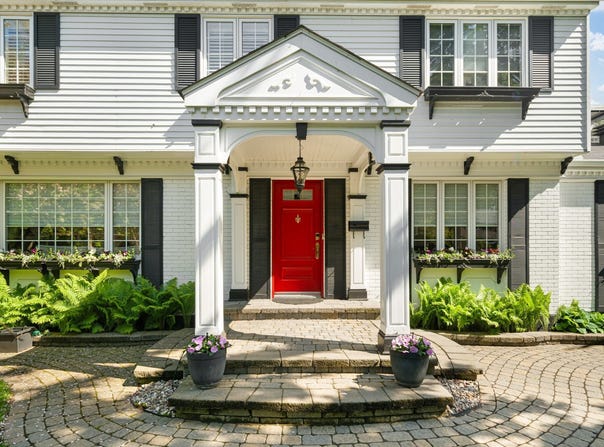 34 Cours East Gables, Beaconsfield, QC H9W 4H1