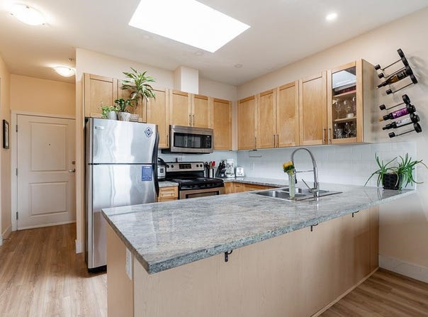 688 E 17th Avenue PH3, Vancouver, BC V5V 0A8
