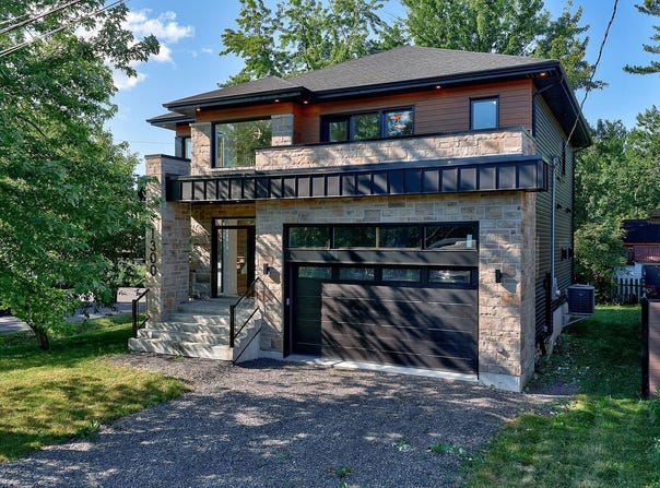 1300 Rue de la Rive-Boisée, Carignan, QC J3L 1E3
