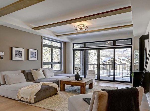 3010 Allée du Valais 101, Mont-Tremblant, QC J8E 1C6