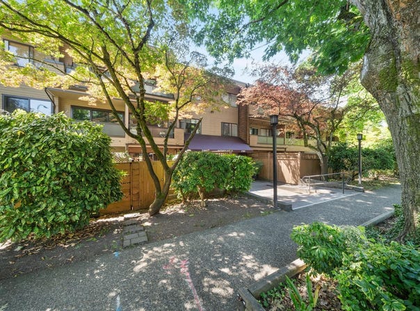 2190 W 7th Avenue 214, Vancouver, BC V6K 4K7