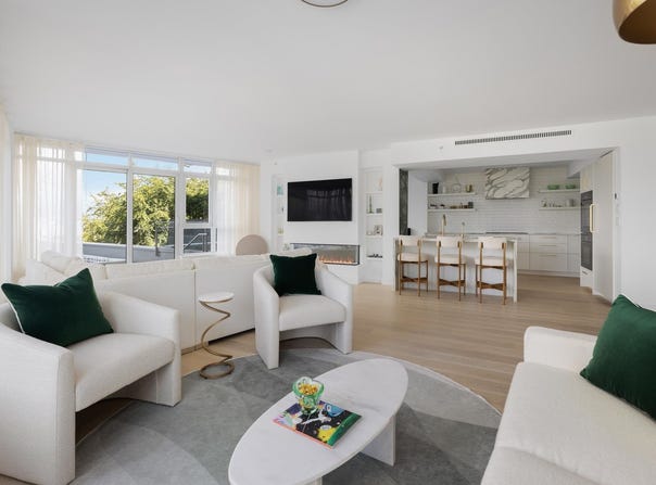 1233 W Cordova Street 301, Vancouver, BC V6C 3R1