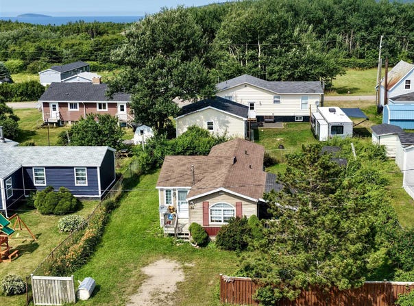 35 Allan J Memorial Avenue, Inverness, NS B0E 1N0