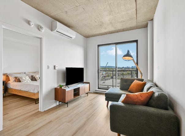 2151 Rue Léger 907, Montréal (LaSalle), QC H8N 0J3