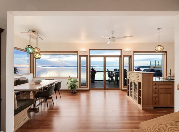 4971 Cordova Bay Rd, Saanich, BC V8Y 2K1
