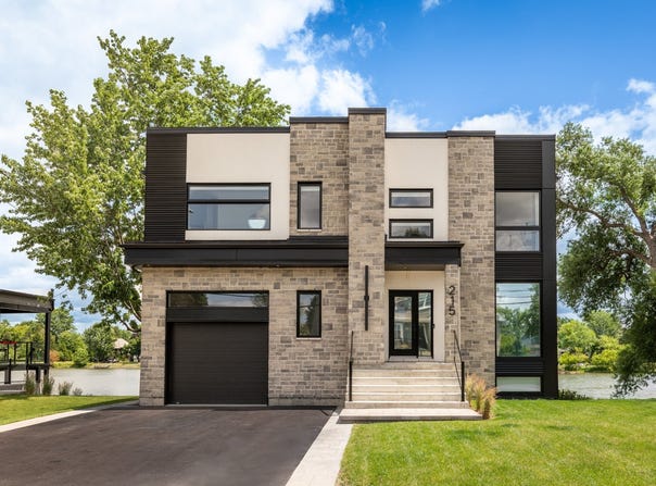 215 Rue Jean-Talon, Saint-Jean-sur-Richelieu, QC J2W 1J2