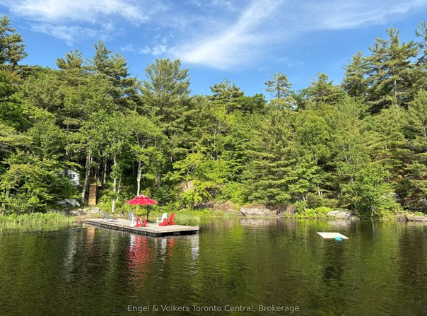 2481 Falkenburg Road, Muskoka Lakes, ON P0B 1J0