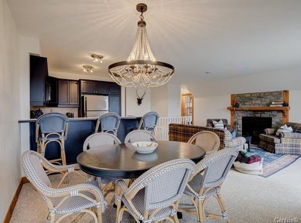 215 Rue du Mont-Plaisant 2A, Mont-Tremblant, QC J8E 1L2