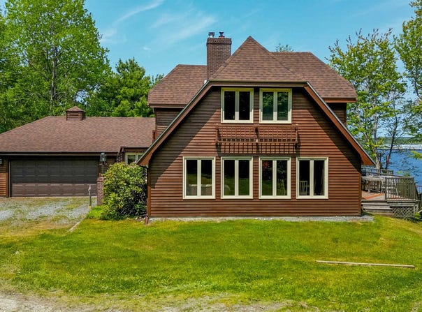 65 Shore Road, Mount Pleasant, NS B0T 1K0