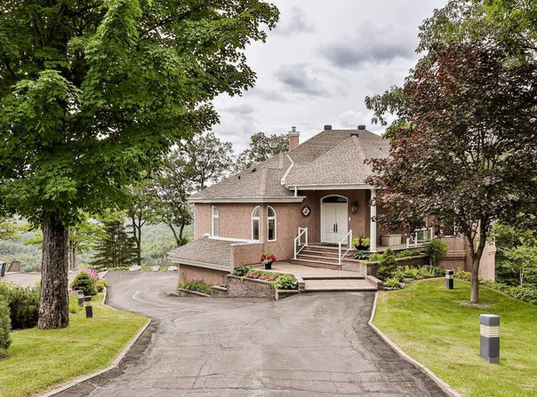 1455 Rue des Quatre-Saisons, Sainte-Adèle, QC J8B 2K5