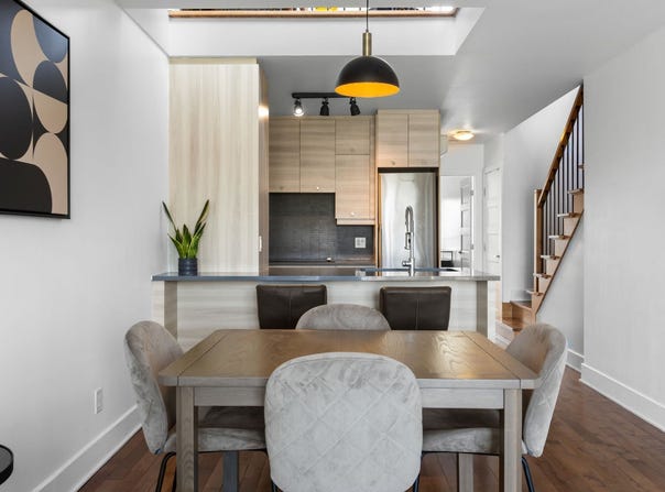 5610 Rue St-Patrick 306, Montréal (Le Sud-Ouest), QC H4E 1B2