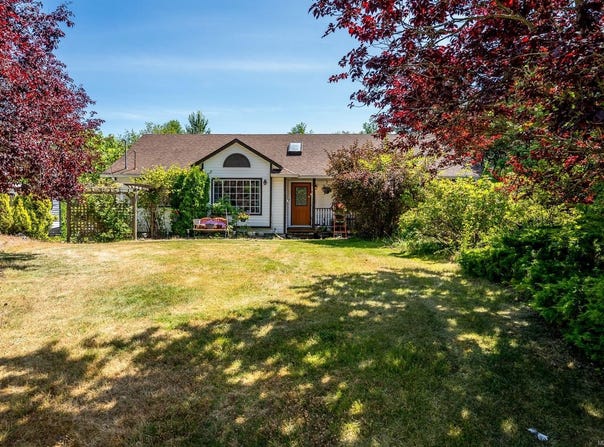 2879 Caledon Cres, Courtenay, BC V9N 7E1