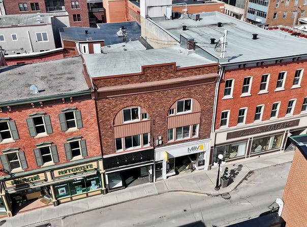 1742 1756 Rue des Cascades O., Saint-Hyacinthe, QC J2S 3J1