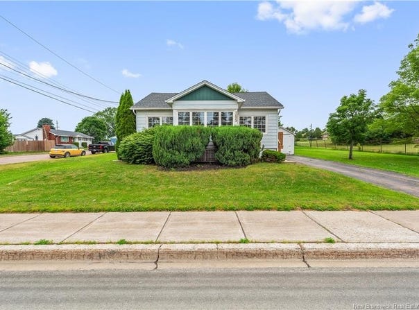 395 Shediac Road, Moncton, NB E1A 2T2