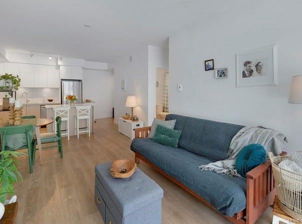 1115 Johnson St 418, Victoria, BC V8V 3M9