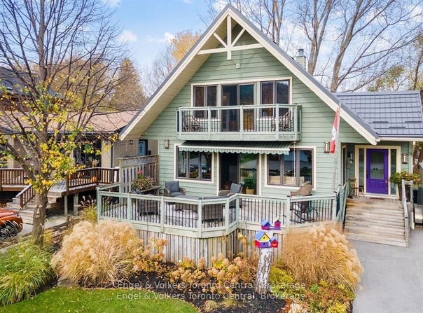 125 Pioneer Lane, Blue Mountains, ON L9Y 0M6