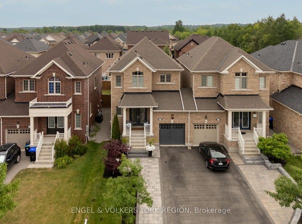 49 McGovern Street, New Tecumseth, ON L0G 1W0
