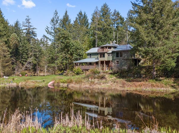 2 Welch Rd, Lasqueti Island, BC V0R 2J0