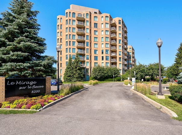 8200 Boul. St-Laurent 503, Brossard, QC J4X 2X6