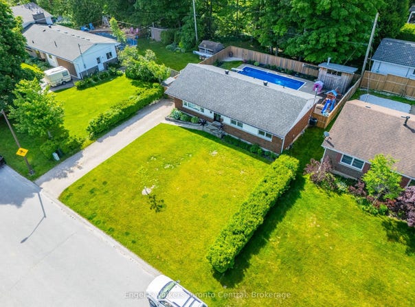 583 6th Street W, Owen Sound, ON N4K 3L2