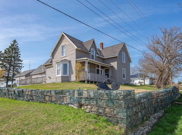 5 Strickland Road, Wellington, NS B5A 5A6