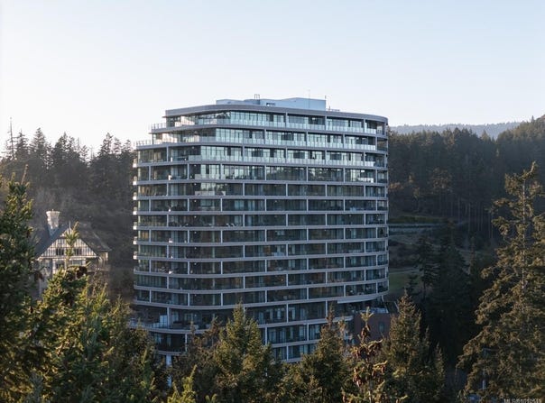 2000 Hannington Rd 1012, Langford, BC V9B 6R6
