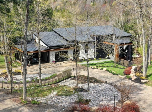 10 Ch. de l'Oxalis, Harrington, QC J8G 2T1